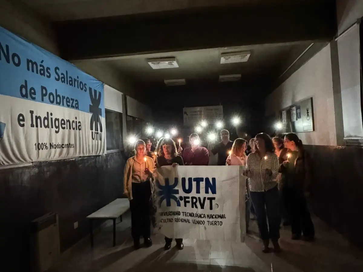 Este martes se iniciaron las protestas en la UTN local con un simbólico "apagón". Foto: Gentileza