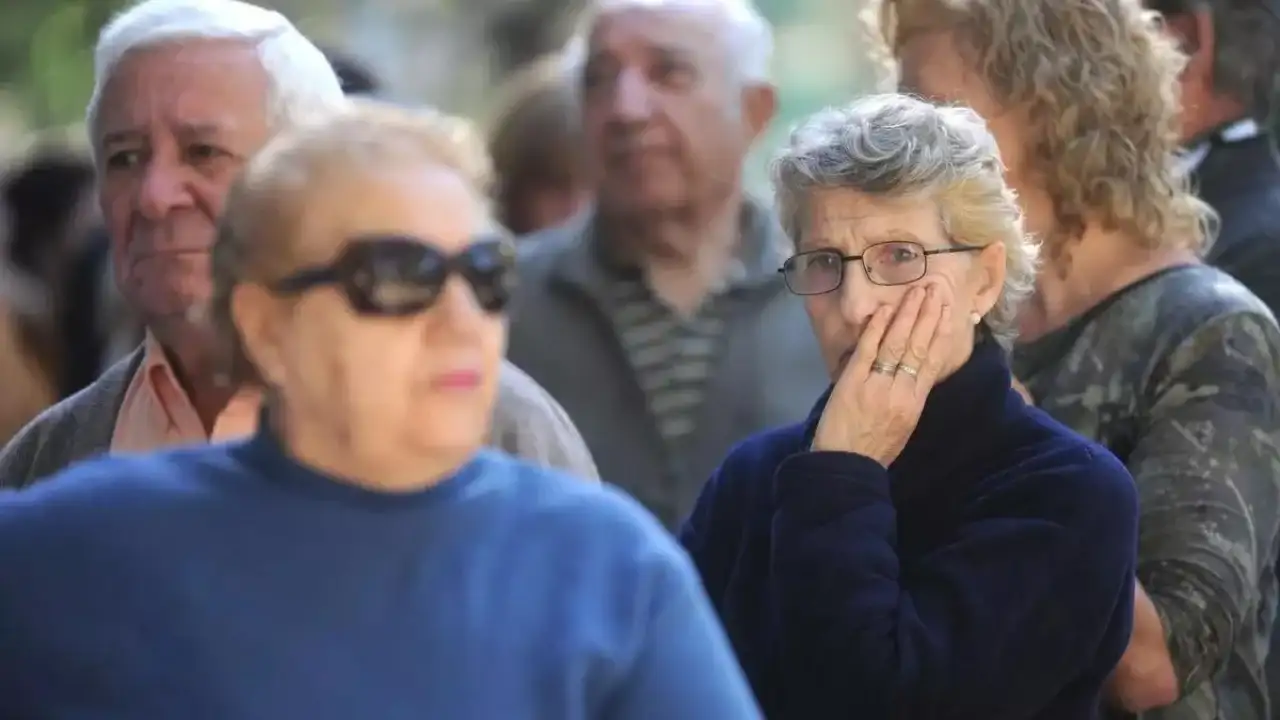 Los jubilados tendrán aumento en octubre.