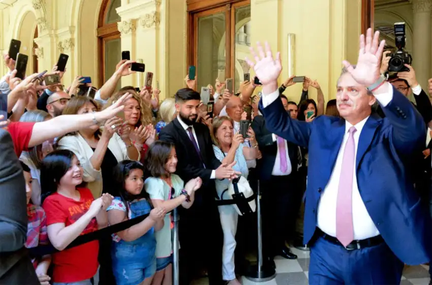 Alberto Fernández confirmó que una misión del FMI llegará al país en los próximos días