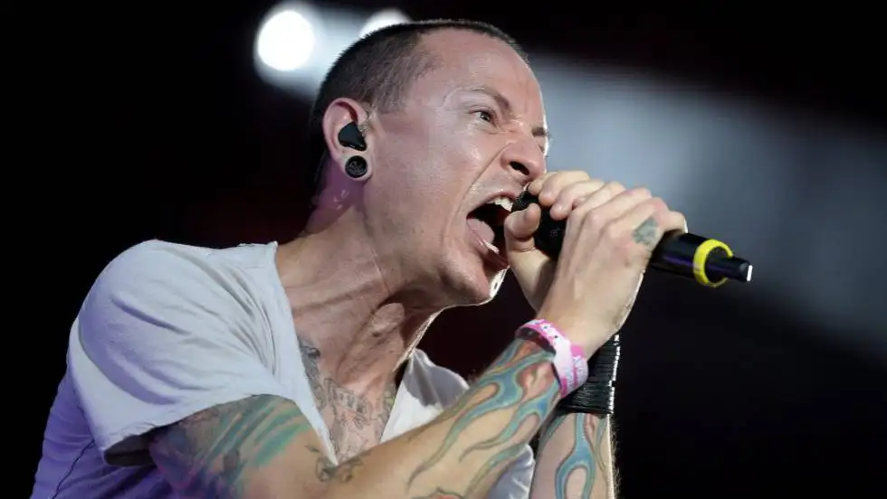 Hallaron muerto a el vocalista de Linkin Park