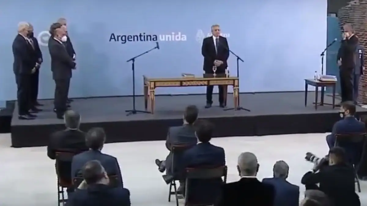 Alberto Fernández le tomó juramento al nuevo Gabinete