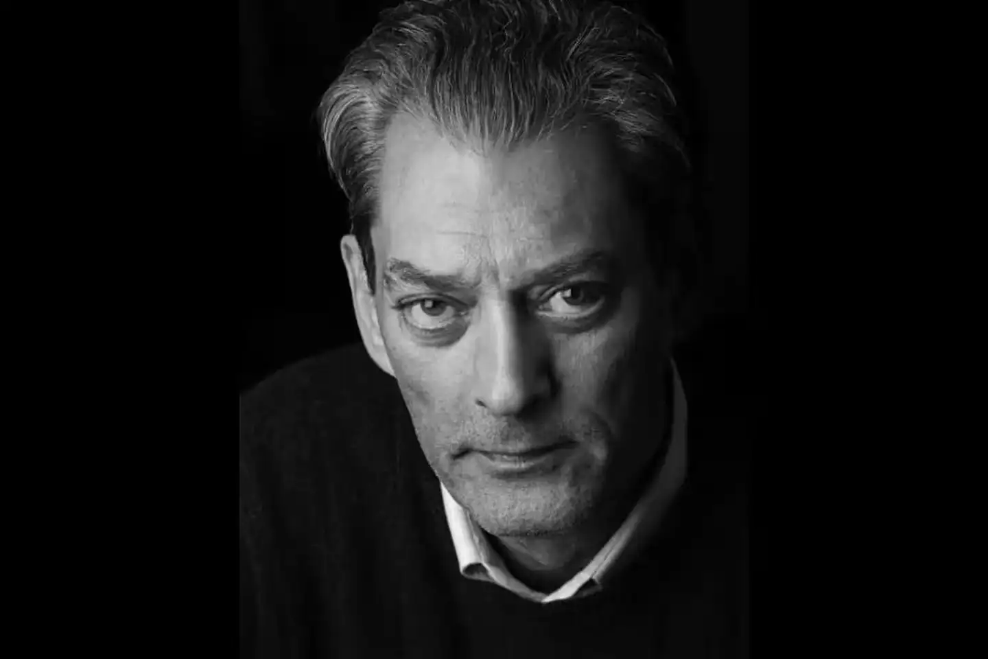 Auster fue autor de una prolífica obra en la que destacan la Trilogía de Nueva York.
