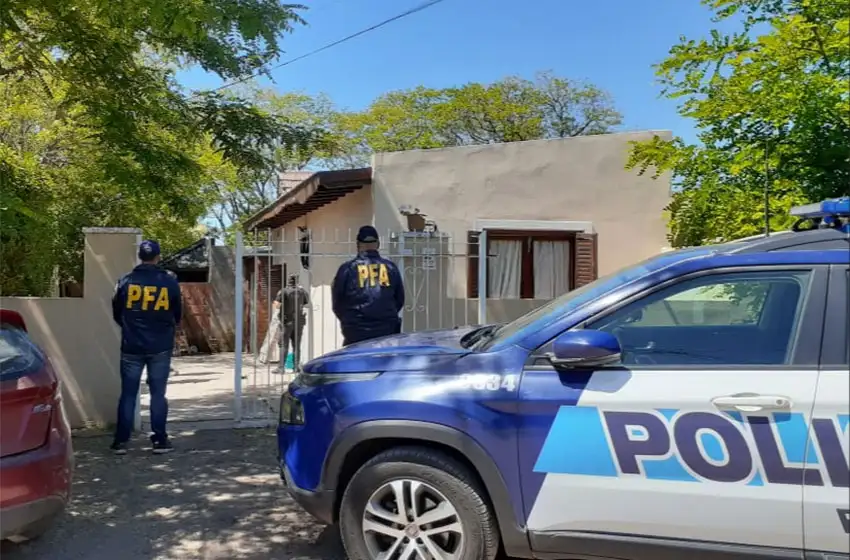 Detuvieron a un hombre con dos kilos de marihuana