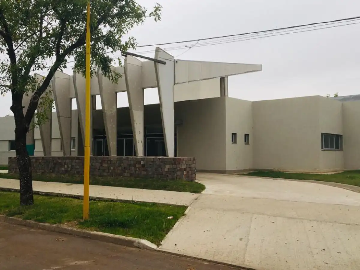 El edifico de Camioneros que podría transformarse en un hospital para contener la pandemia en San Francisco 
