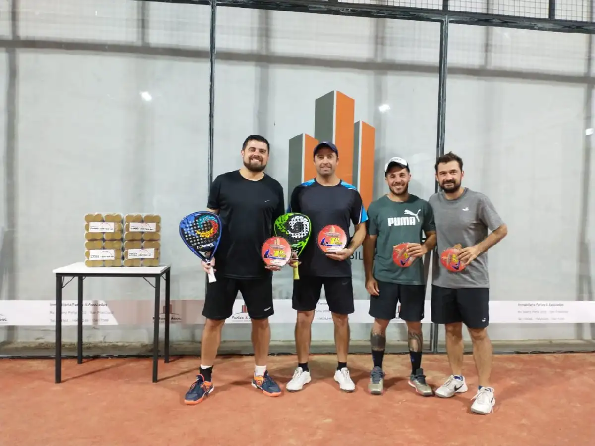 Doble festejo en Arena Center