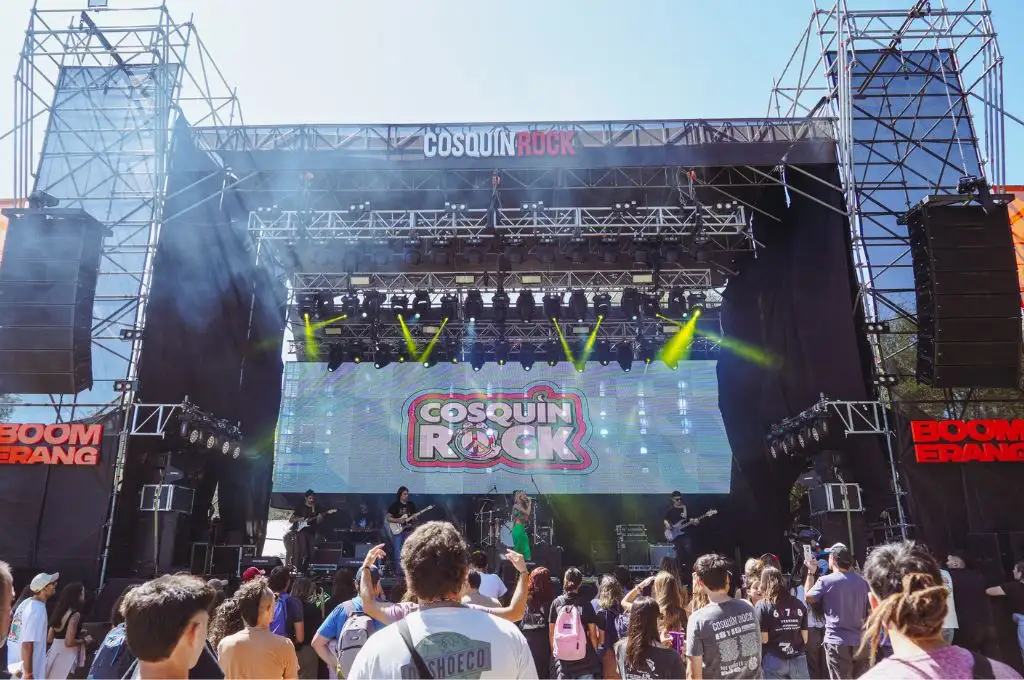 En una edición histórica, este sábado arrancó el Cosquín Rock 2023