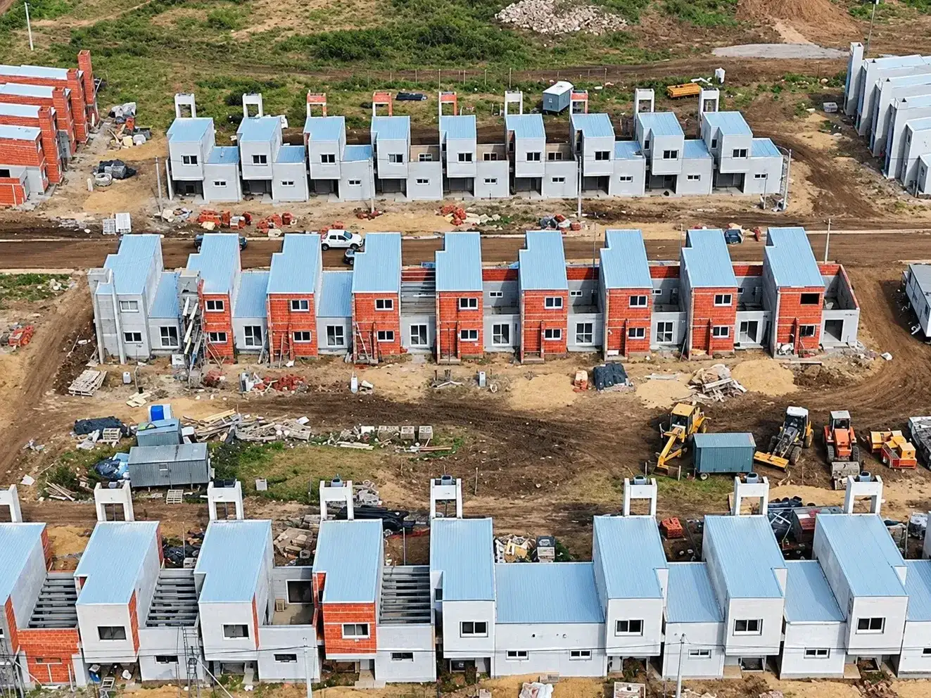 Vista aérea de las obras en construcción de las 52 viviendas en Venado Tuerto. Archivo