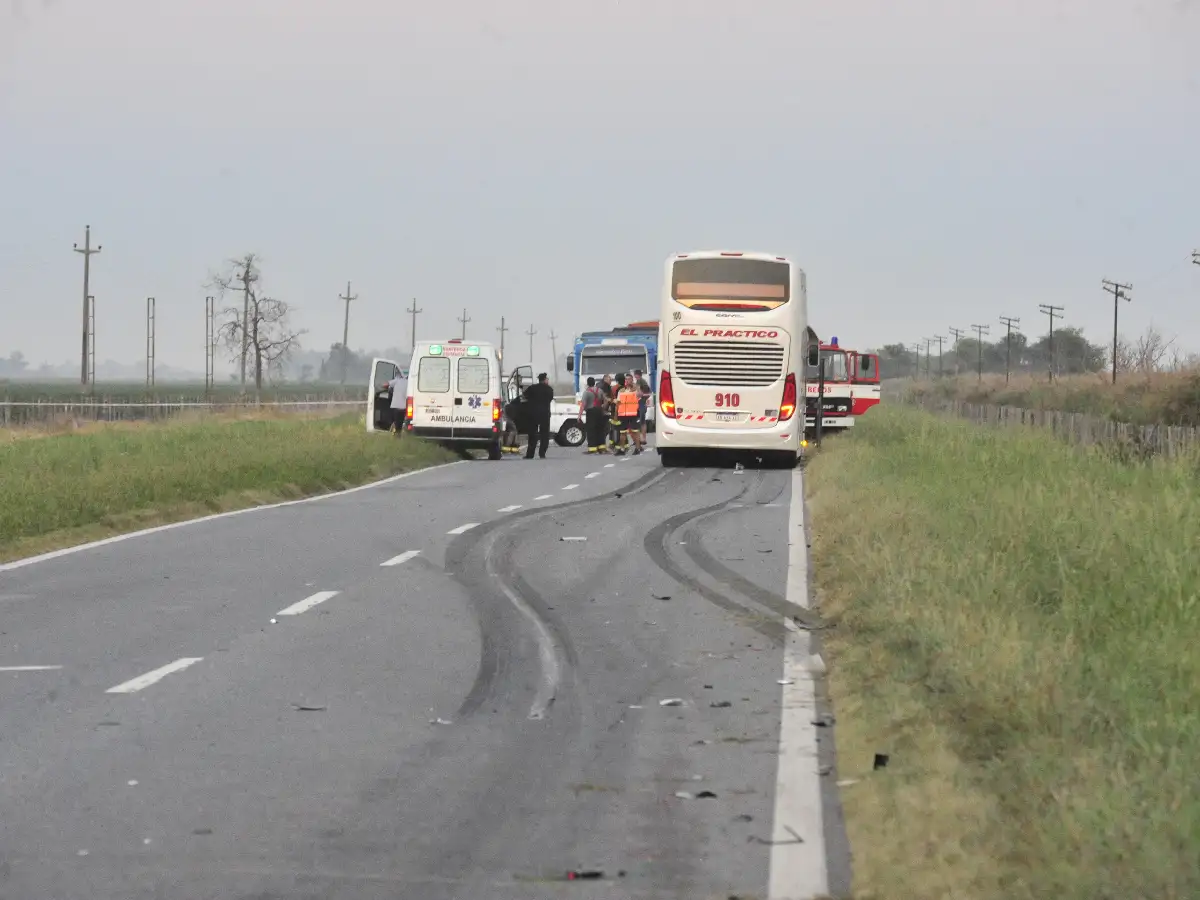 Accidente fatal en ruta 19: el roce de las motos podría haber provocado la caída