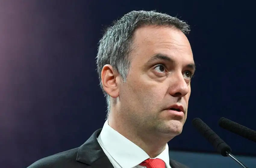 El Gobierno confirmó que subirá a $180.000 el salario mínimo desde febrero