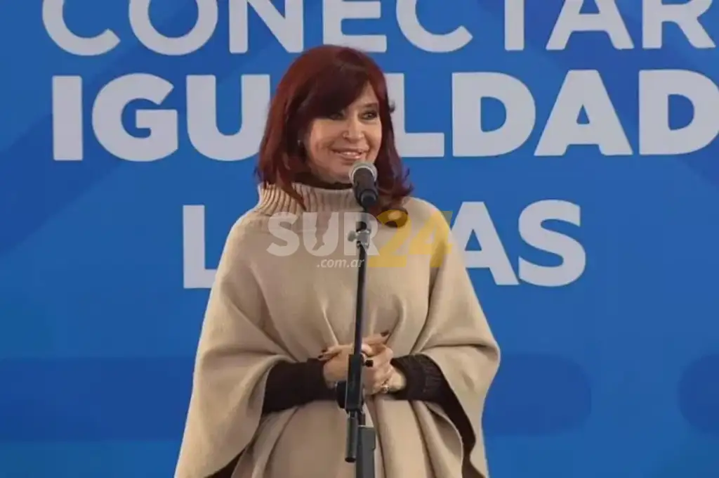 Cristina Fernández y Kicillof entregaron 10.000 computadoras del Plan Conectar Igualdad