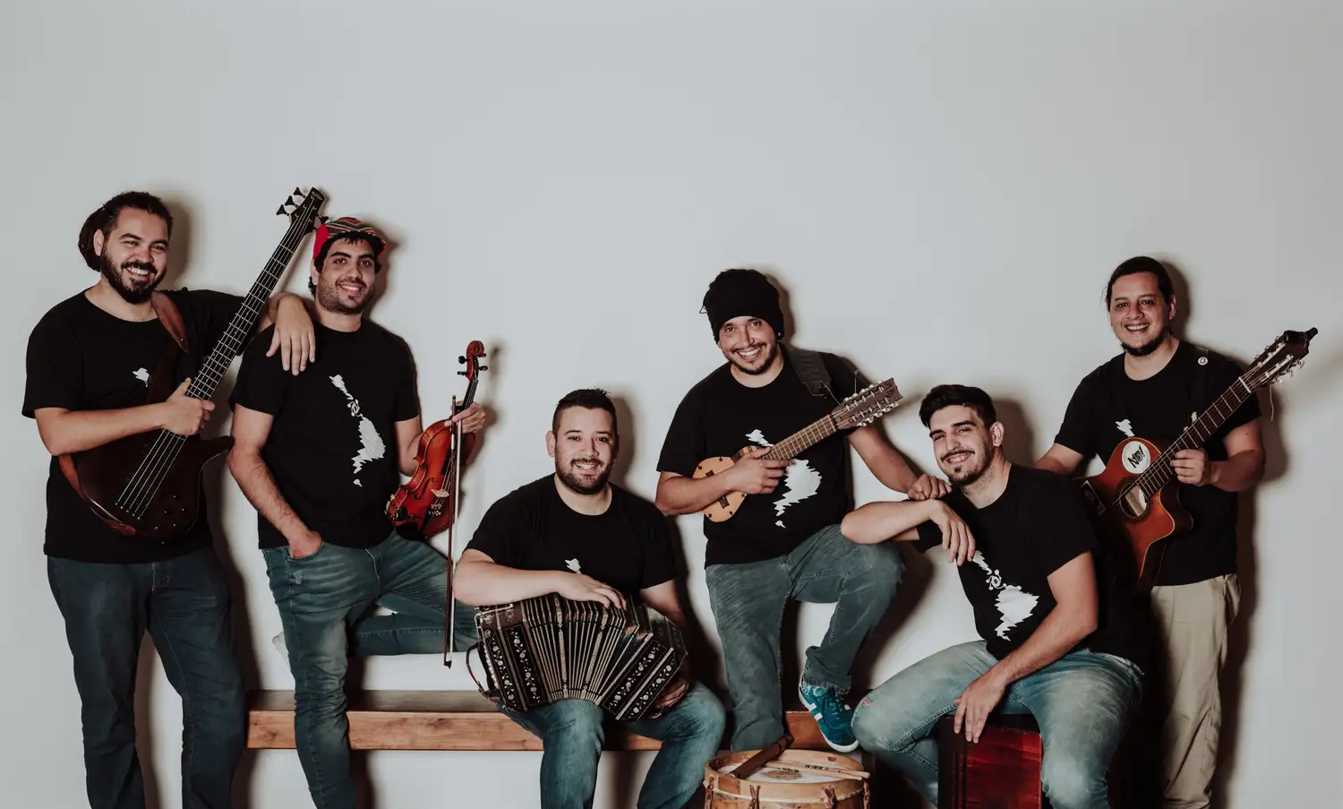 Invitan a la presentación del disco del grupo La Bolada en Rafaela
