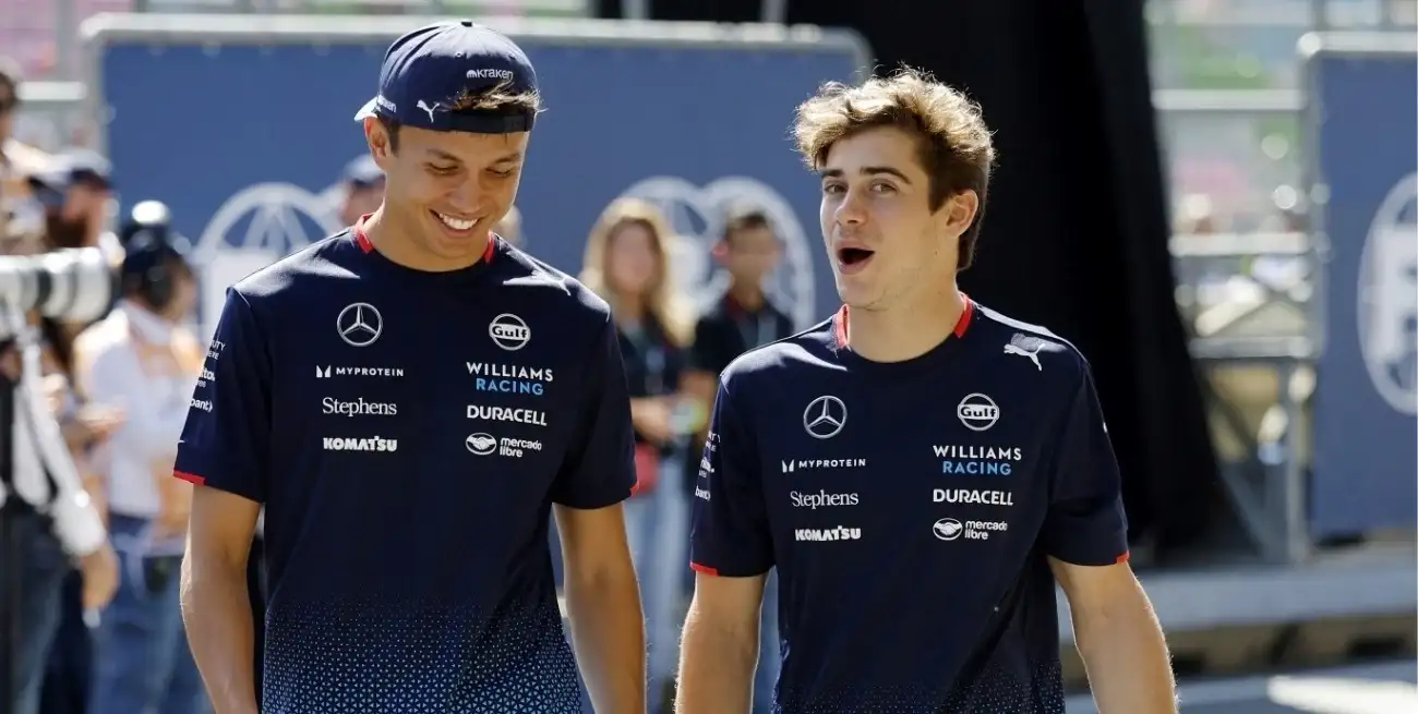 Franco Colapinto y Alex Albon. Foto: REUTERS