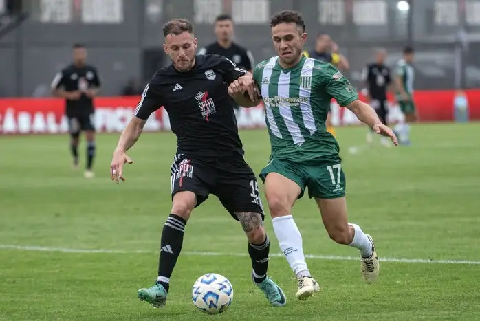 Riestra y Banfield empataron 1-1 por la fecha 24 de la Liga Profesional.