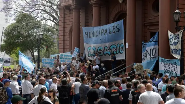 Ratner vaticinó “un fin de año con conflicto” si no se resuelve la cláusula gatillo