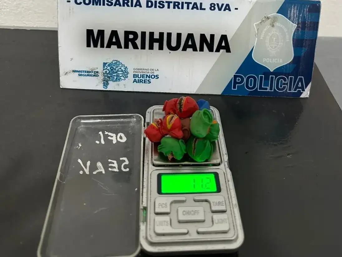 Encontraron marihuana en la cárcel de Batán: estaba distribuida en diez envoltorios