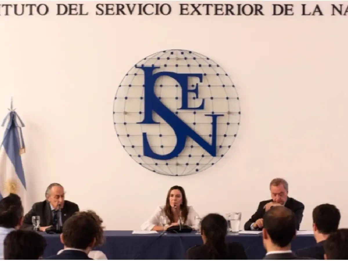 Argentina envía el primer cargamento de ayuda humanitaria a Venezuela