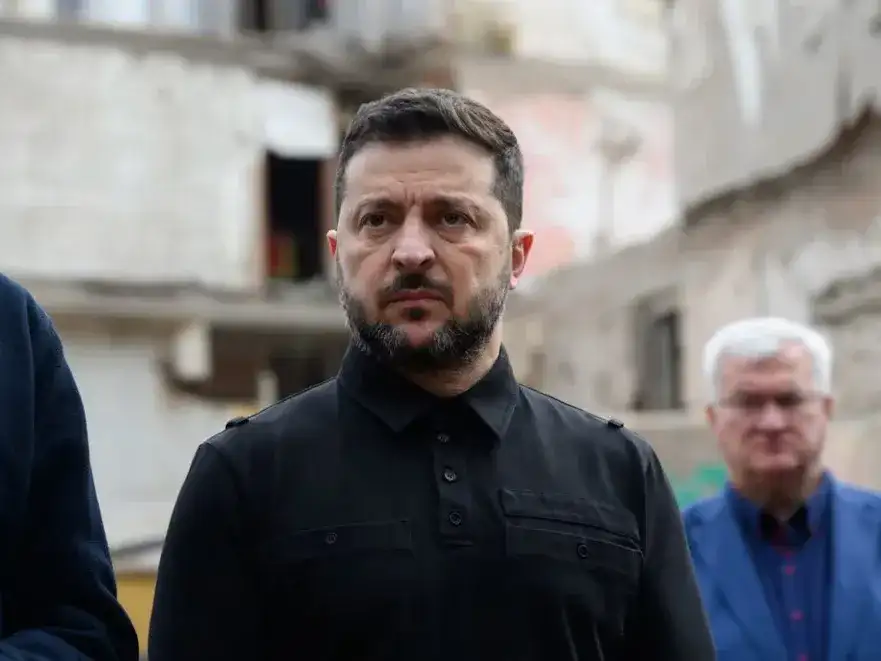 El presidente ucraniano, Volodimir Zelensky, manifestó su disposición a negociar un alto el fuego con Rusia, siempre que existan garantías internacionales de seguridad.