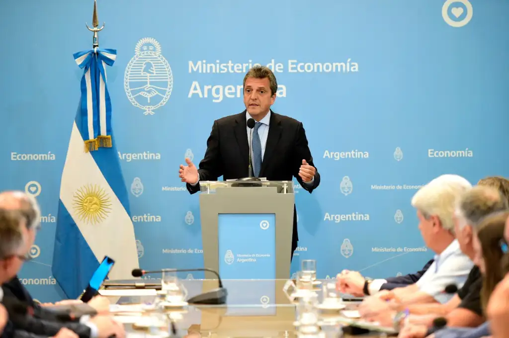 Massa anunció la eliminación de derechos de exportación para la venta de vehículos
