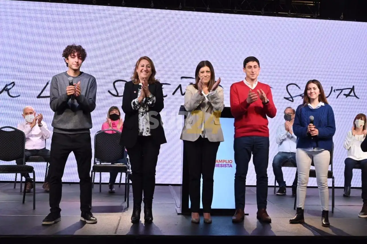 Clara García: “Vamos a defender en el Congreso los sueños de cada santafesino como nos enseñaron Hermes y Miguel”