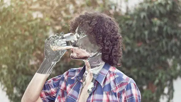 Genio argentino del Photoshop causa sensación en el mundo