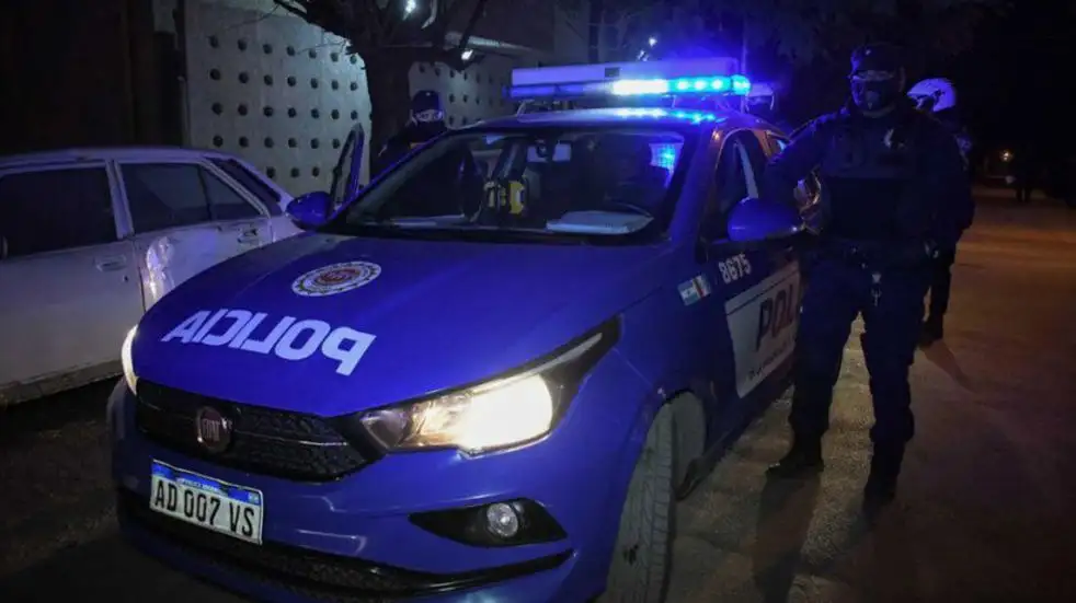 Conmoción: una adolescente de 15 años fue abusada por su padre y un policía