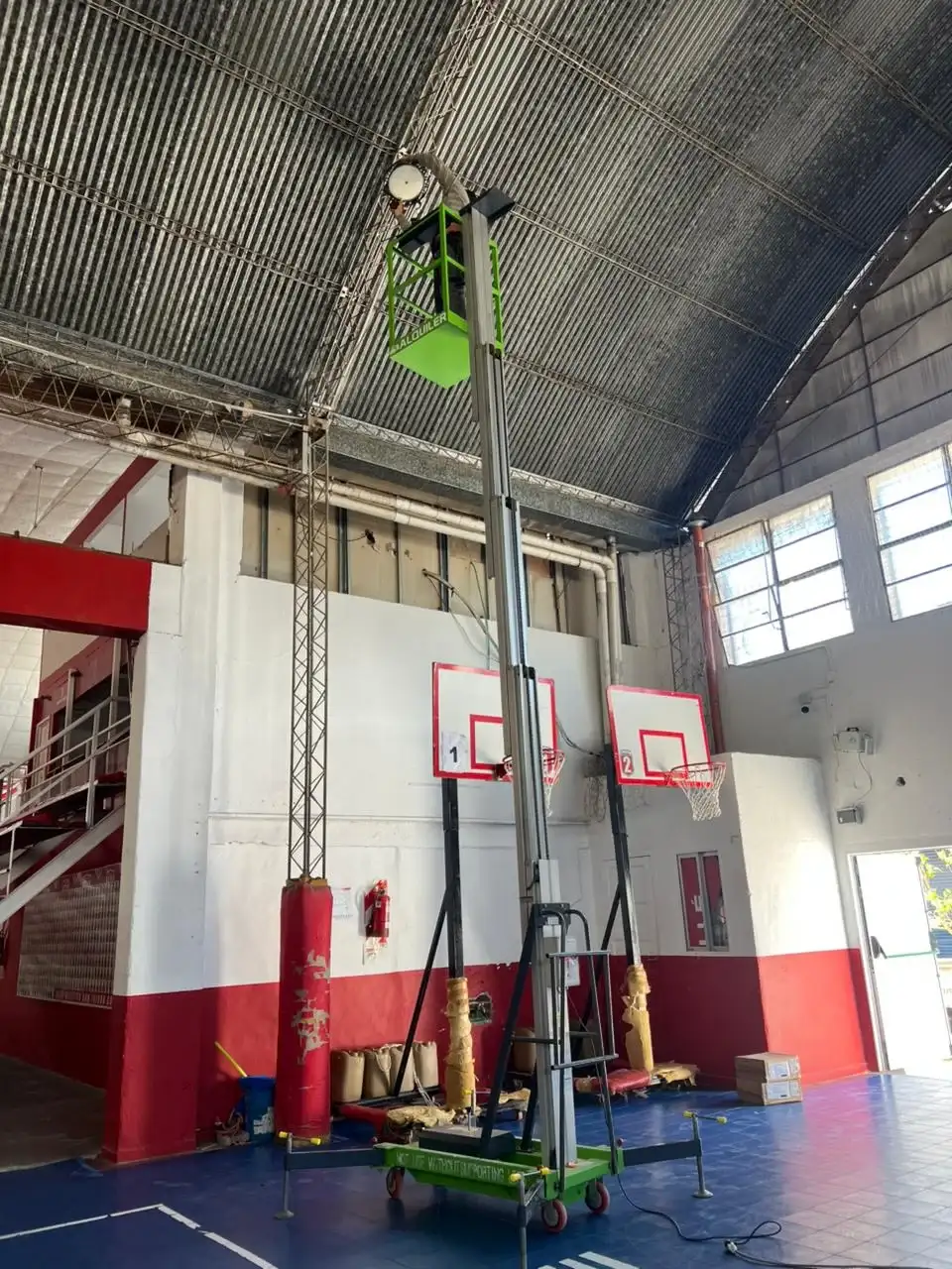 Porta autoelevadores - 2