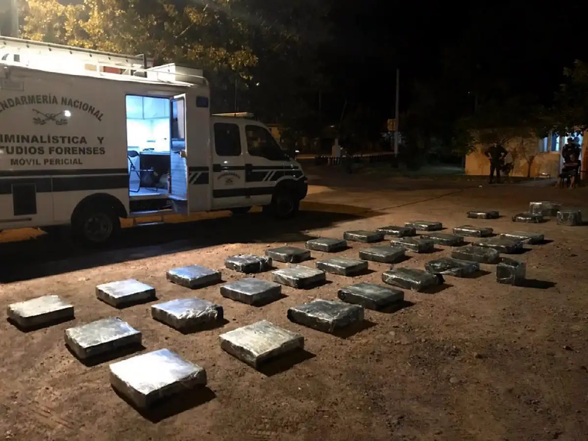 Mendoza: desbaratan banda acusada de transportar mil kilos diarios de marihuana