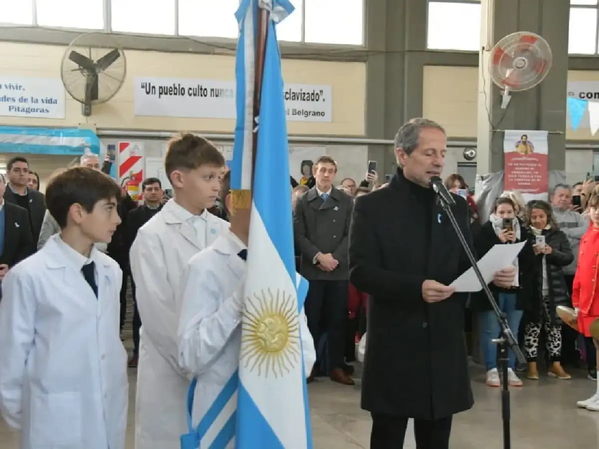 Alumnos de cuarto grado realizaron  la promesa de lealtad a la bandera      