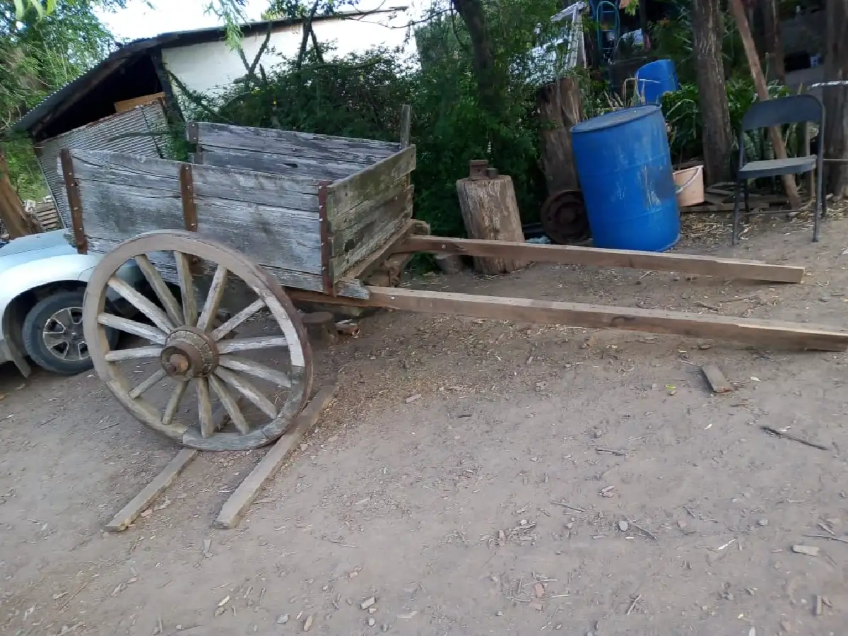 Avanza la reparación del centenario carro del AGM que fue vandalizado  