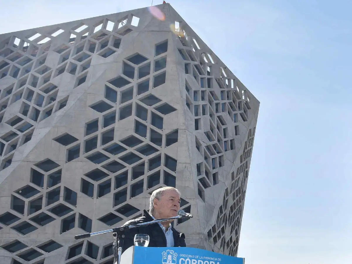Este lunes vence el plazo y  Córdoba entraría en default:  duras críticas de la oposición