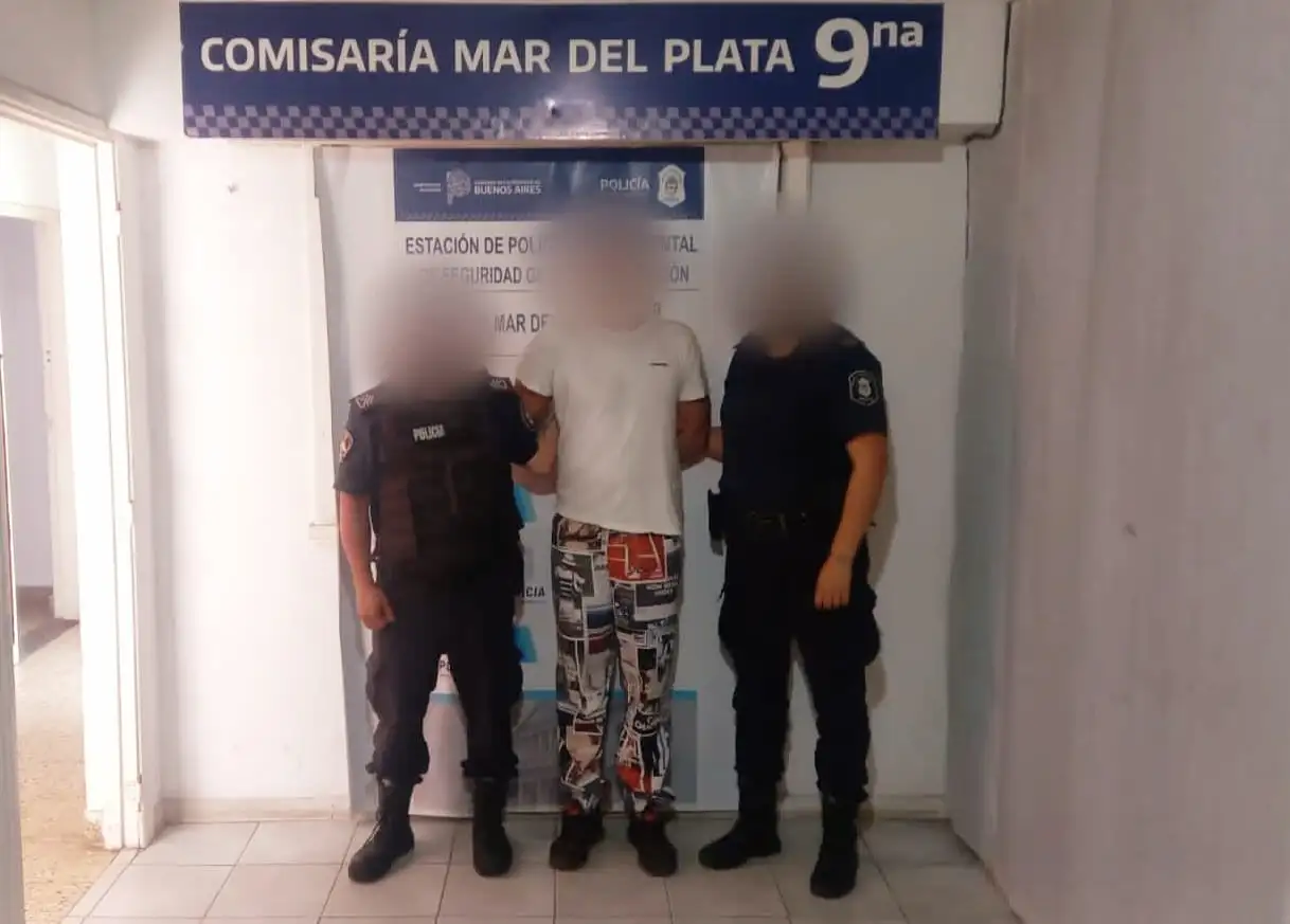 Cuenta con una numerosa cantidad de antecedentes penales.