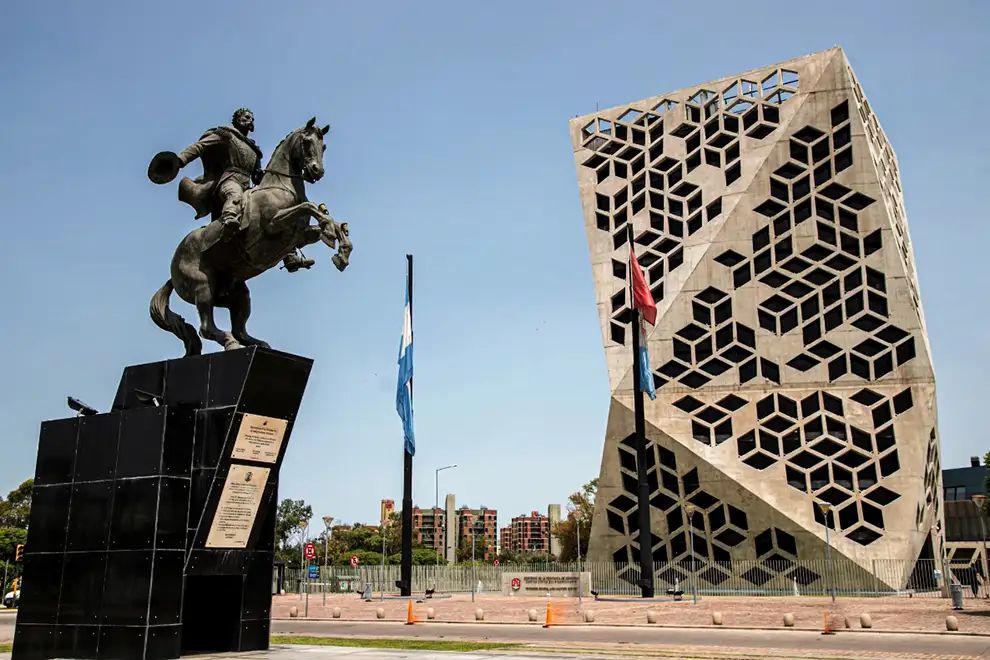 Córdoba incrementa un 27% la jubilación mínima a partir de agosto