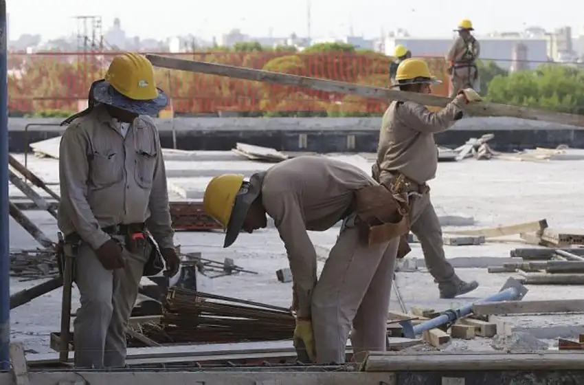 La industria y la construcción cayeron alrededor de 5 puntos en septiembre