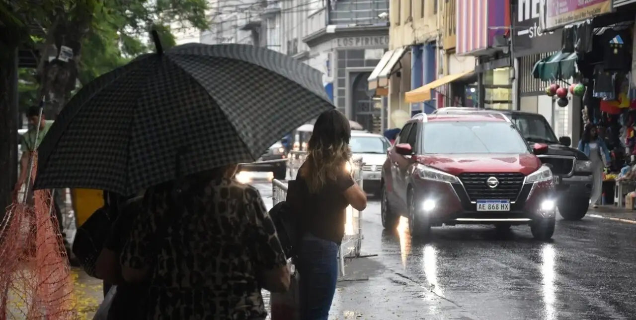 Los pronósticos del tiempo convocan a sacar los paraguas.