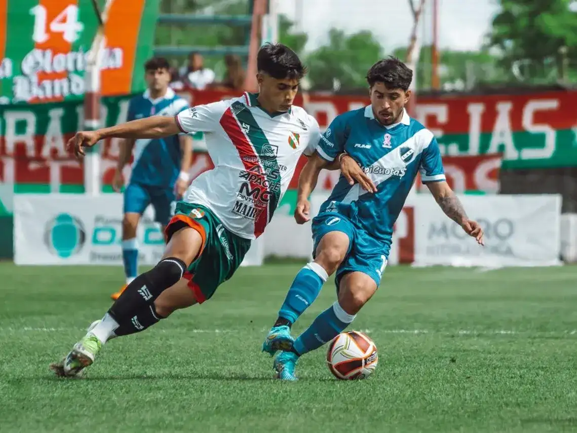 Alvarado venció 1 a 0 a Sportivo Las Parejas en la ida de los octavos de final.