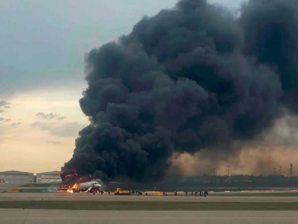 Sube a 41 la cifra de muertos por accidente de avión ruso