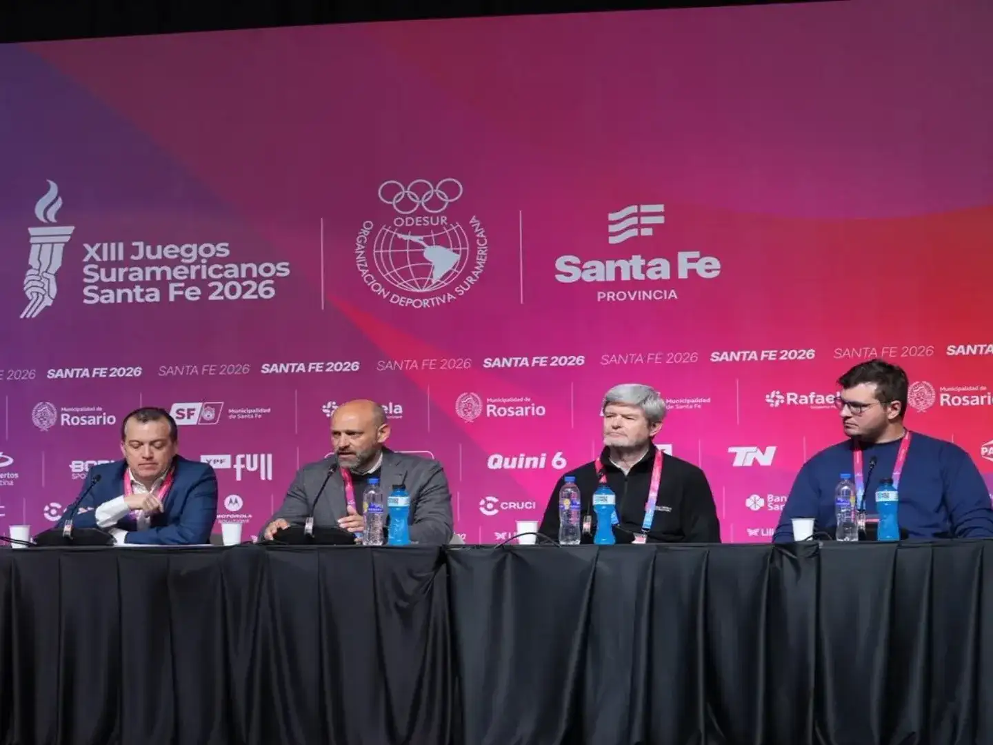 Autoridades presentan los avances en infraestructura deportiva en Rosario de cara a los Juegos Suramericanos Santa Fe 2026, destacando la inversión en nuevas instalaciones para eventos internacionales en la provincia.