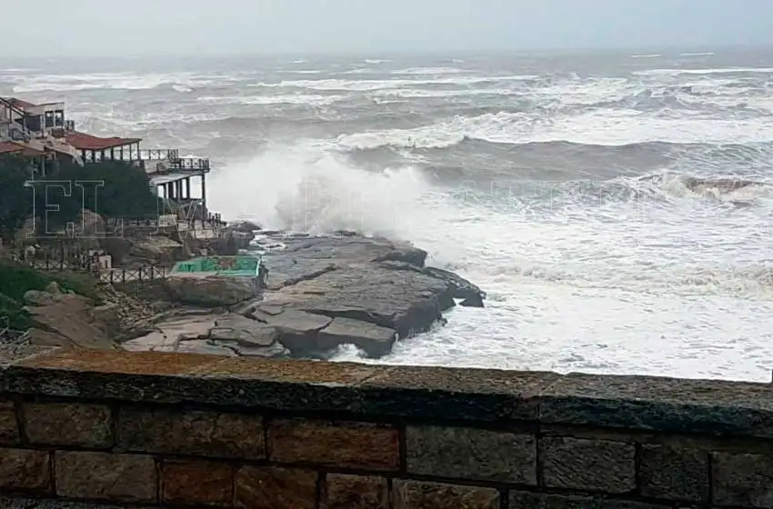 Rige alerta amarillo por fuertes vientos en el cierre del fin de semana largo