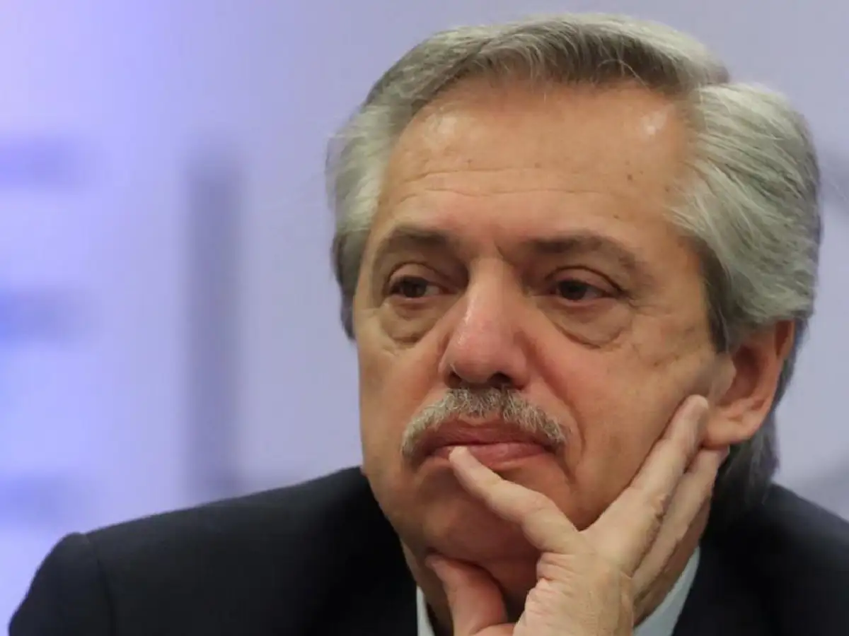 Fernández llamó a cuidarse y "hacerse parte de los que seriamente asumen el riesgo" del coronavirus