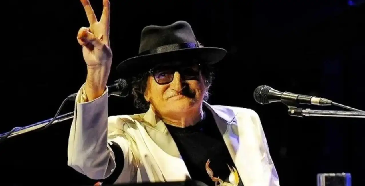 Tras más de un mes internado, Charly García recibió el alta