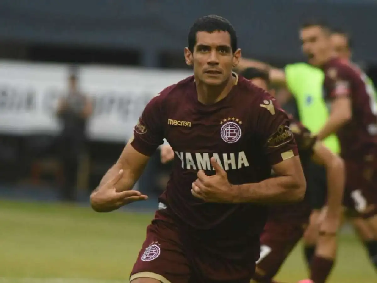 Lanús recibe a Vélez Sarsfield