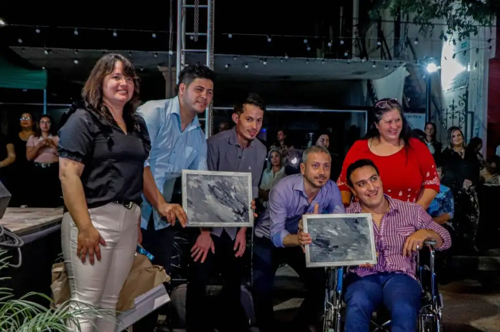 Inclusión laboral: quedó inaugurado el primer bar atendido por personas sordas en el país