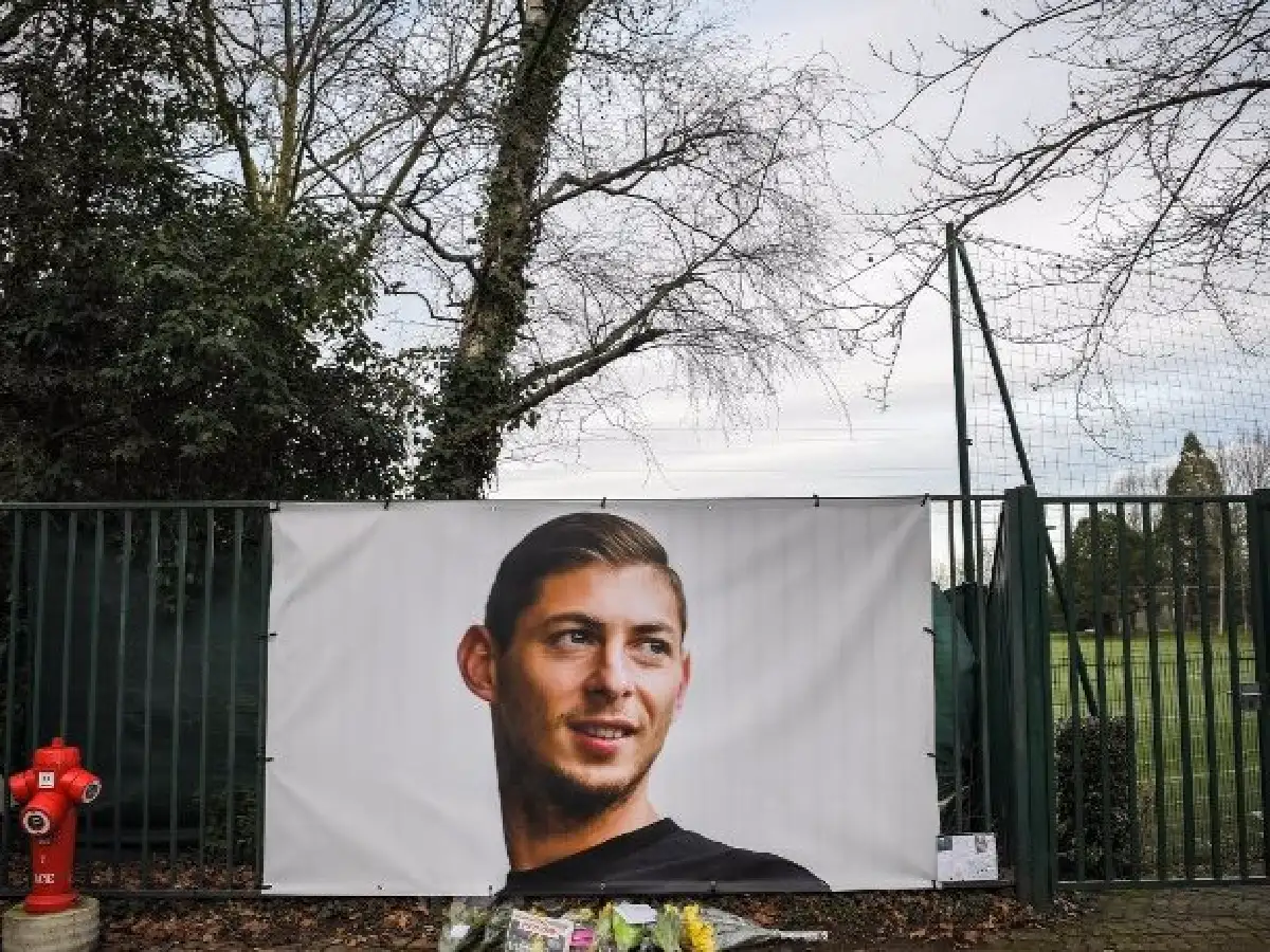 Tras dos días, disminuye la esperanza de encontrar a Emiliano Sala con vida   