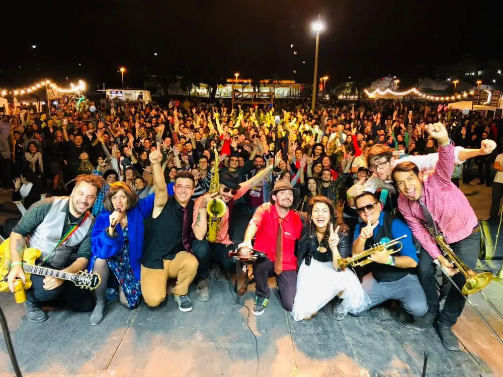 Más de 2000 santafesinos disfrutaron de la segunda noche del “Patio de la Usina”
