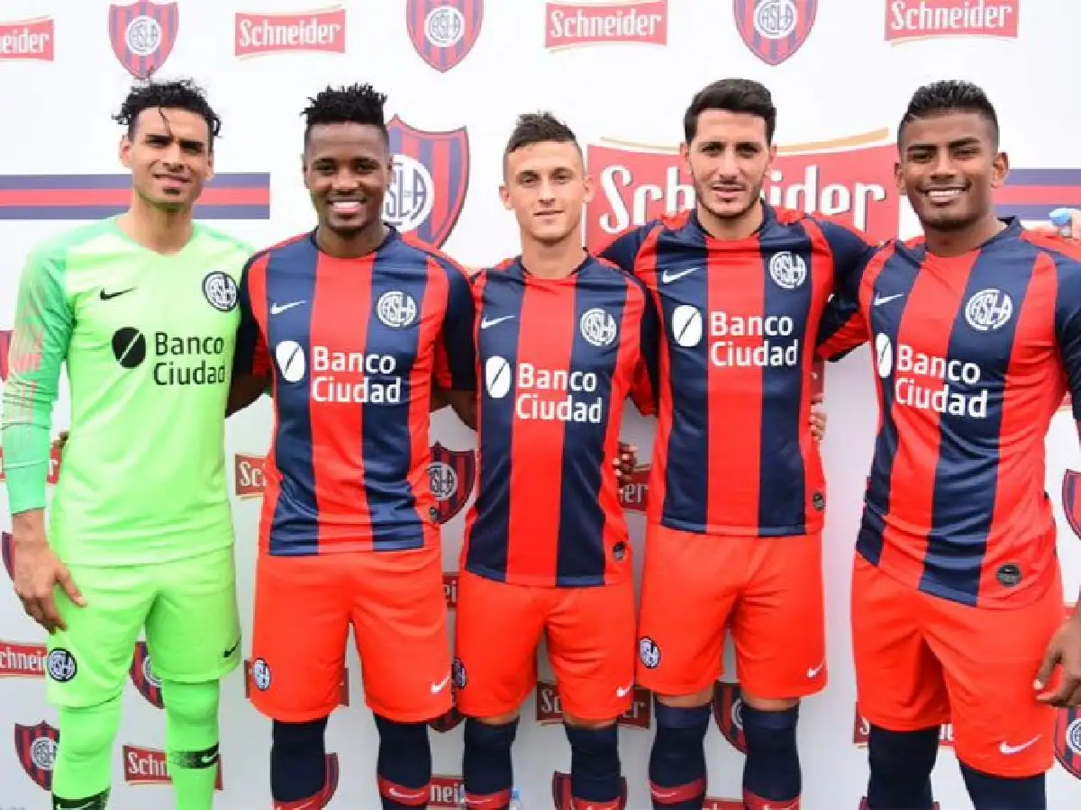 San Lorenzo presentó a cinco de sus refuerzos y nueva camiseta