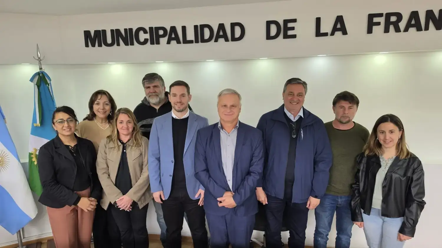 El ministro Frizza visitó La Francia y se reunió con el intendente Castellina y referente locales