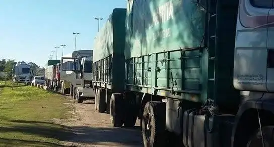Tránsito: camioneros paran en el ingreso del Túnel Subfluvial