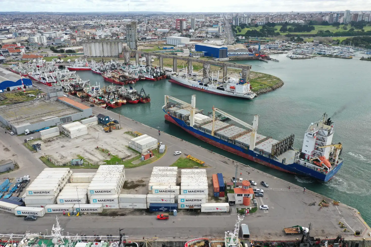 Se alcanzaron hoy acuerdos para evitar paros totales en el Puerto de Mar del Plata.