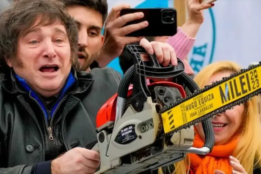 Unos 40 mil trabajadores temporales deberán aprobar la evaluación como condición para renovar sus contratos.