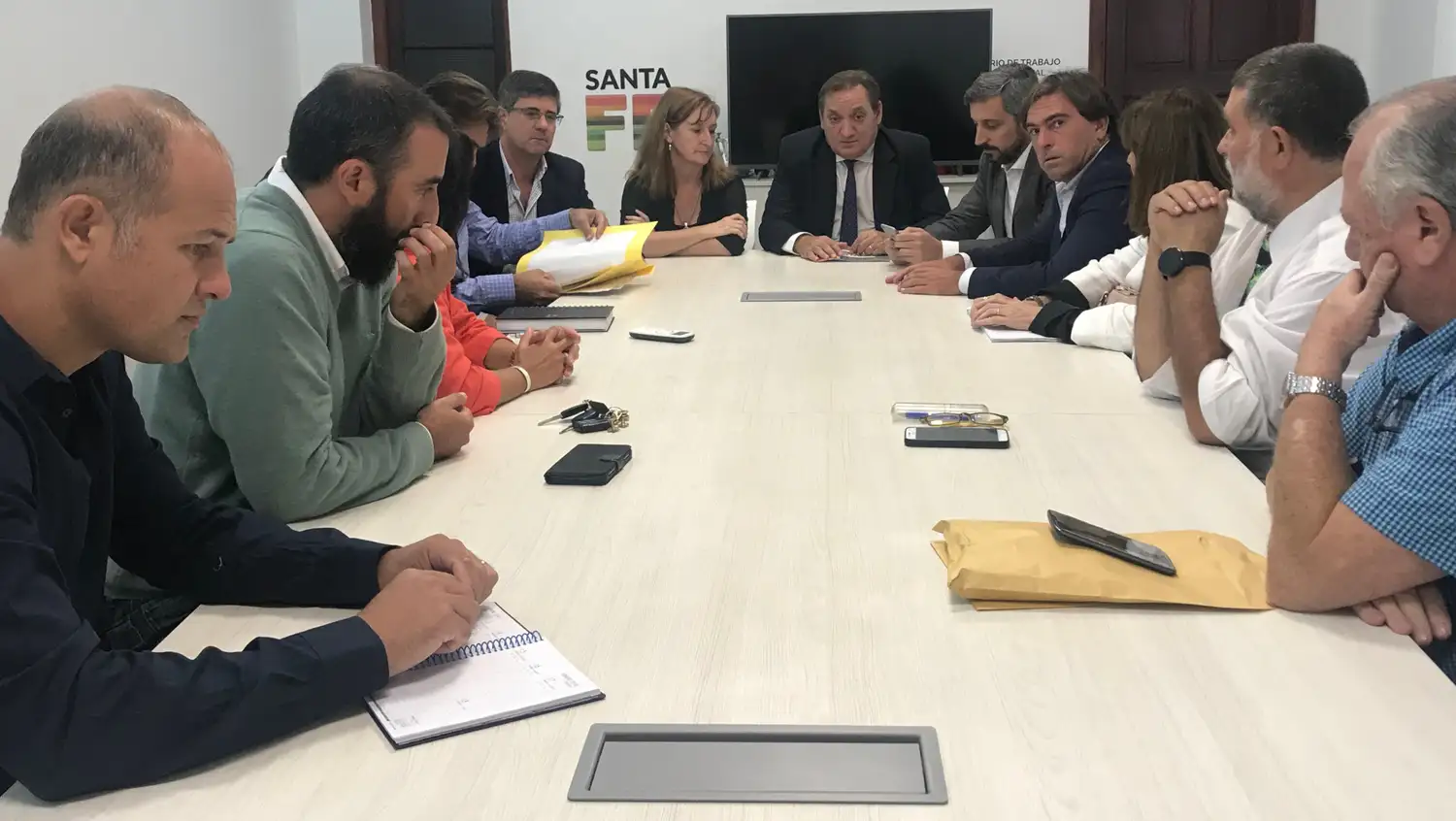 La provincia llevó a cabo la primera reunión paritaria de salud
